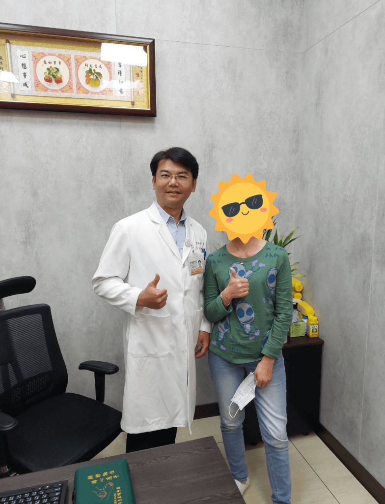 51 歲女性 患者現場與林醫師合照